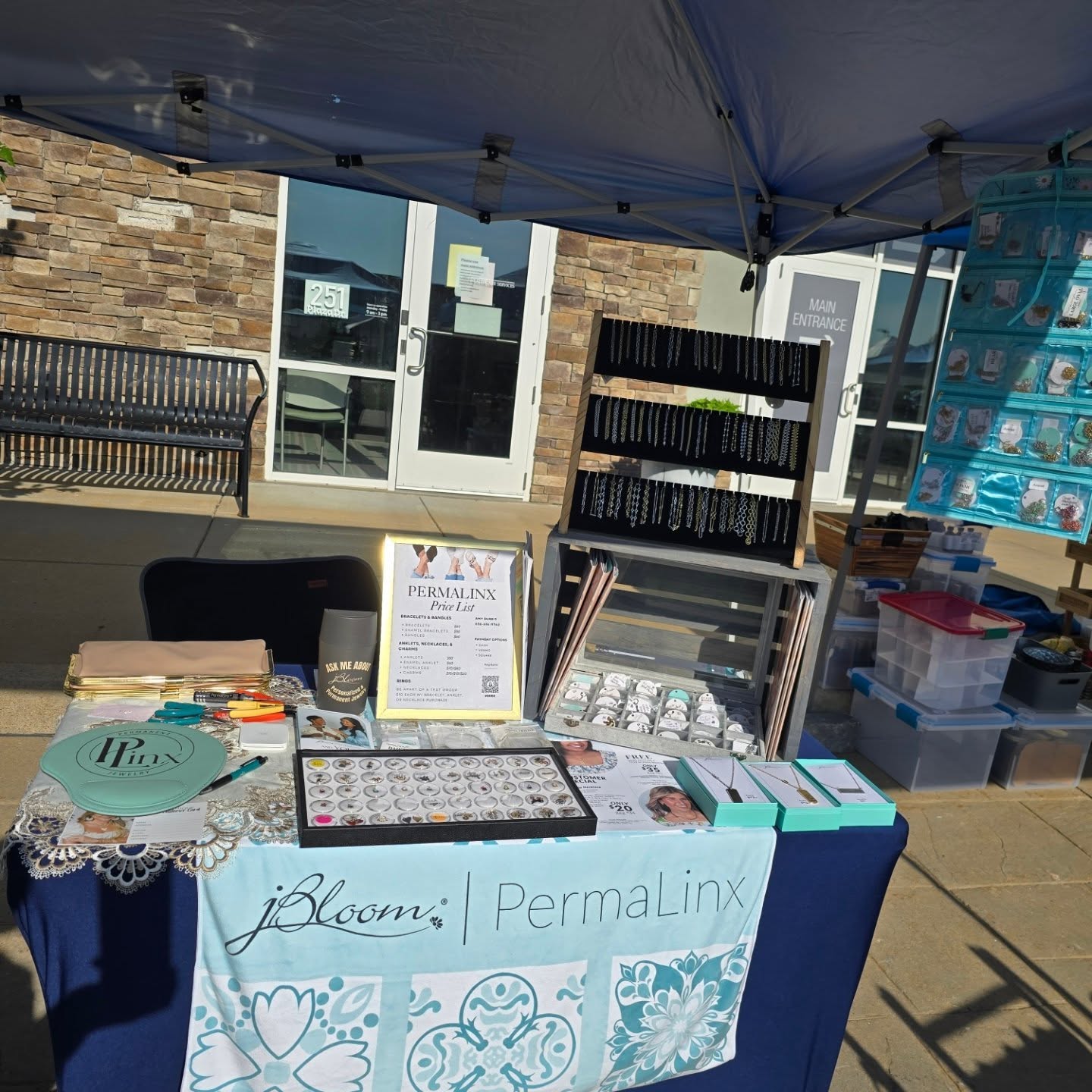 I am linxing until noon today at the Wildwood Farmers Market. 

221 Plaza Dr., Grover, MO 63040

Can't make it by today? Comment below or message me for a private appointment. 

#wildwoodmo #permanentjewelryexperience